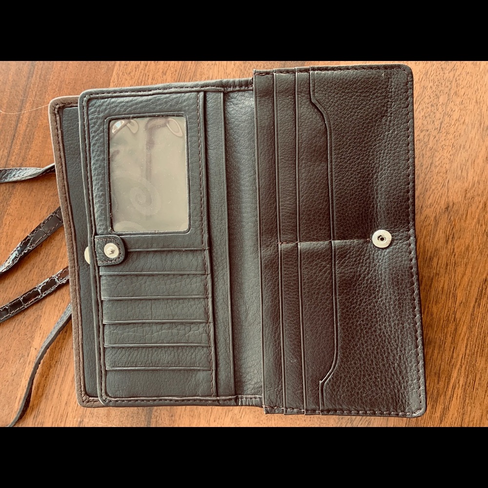 Brighton Crossbody Wallet - Picture 6 of 6